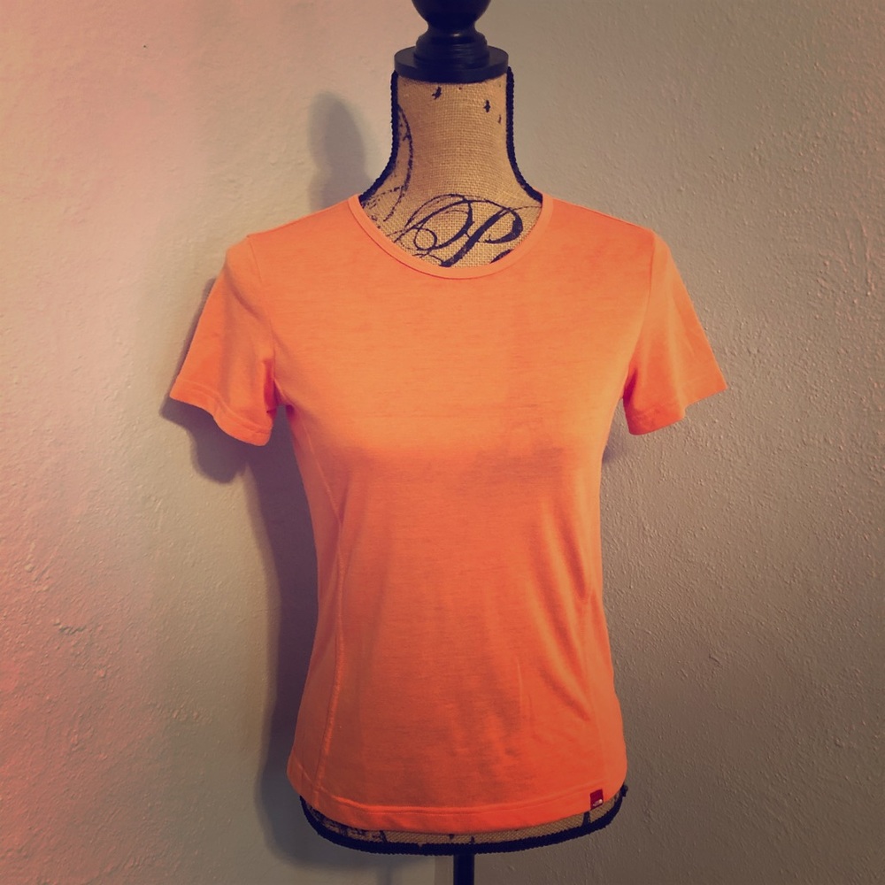 The North Face vapor wick tee